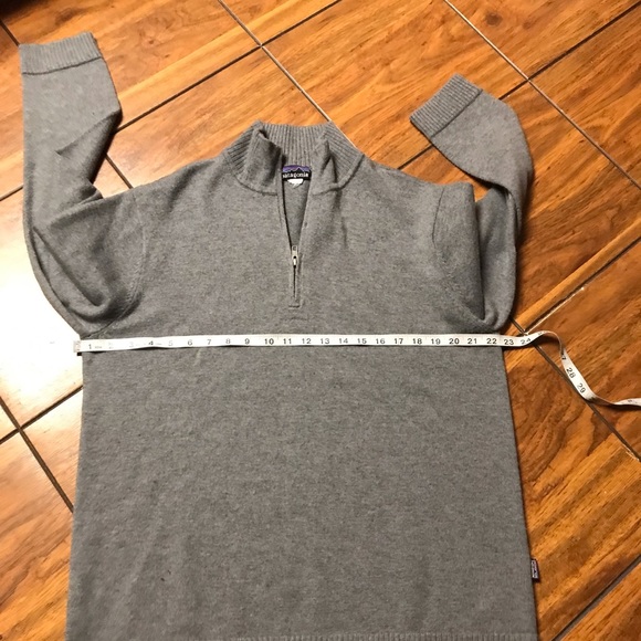 Patagonia Sweater Men's Gray -Quarter Zip-Size none measurements In the Photos - Picture 15 of 16